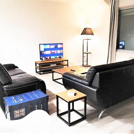 Greyhound - Grand Centre-ville Soissons